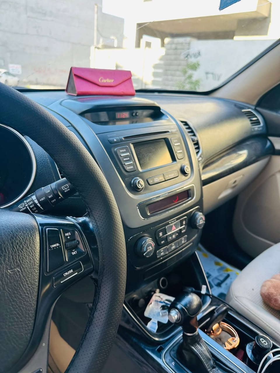 السلام عليكم كيا سورنتو 2014 للبيع فول مواصفات  ترحيب  بصمه داخل صاج  تبريد ثلاث قطع 7راكب مكينه 2400  ماشيه 149بيها شبر صبغ بين الباب والجاملغ اليمين الامامي والباقي مكفول مكينه وكير كله مكفول سنويه جديده وهزه جديده باسمي رقم صاحب السياره 

‭0772 538 4962‬ 📞
