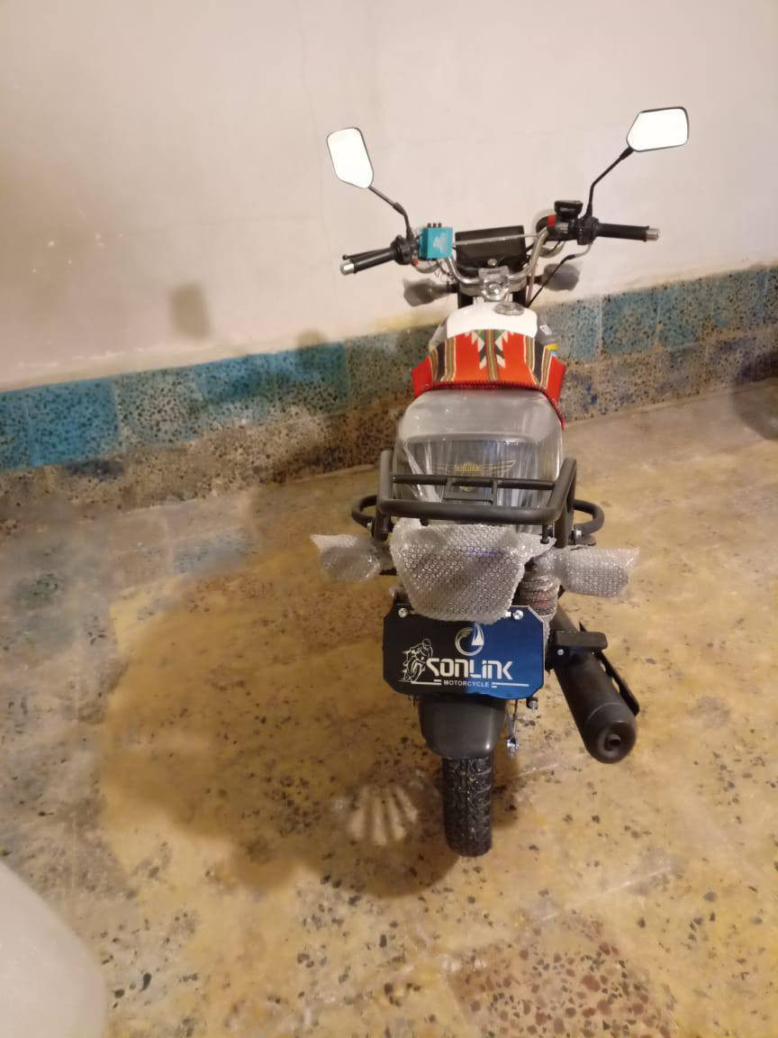 السلام عليكم درجة سونك ماكس موديل 25 كفاله عامه 
وراق ٥ سكنر مكينه ٢٠٠ تشغيل عن بعد بصمات ثنين دشبول إلكتروني السعر ٩٥٠٠وبيه مجال بصيط العنوان 
العماره عواشه رقم الهاتف ***********
