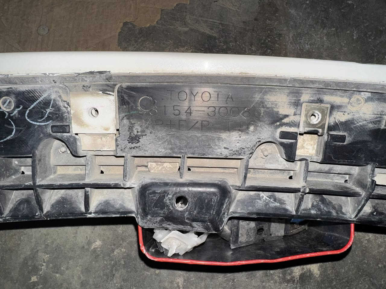 بەفرماڵی شەریکەی تۆیۆتا بیلادی پلاستیکی بازار نیە
حازر کراوە بۆ بۆیاغ کامل سمارتە کراوە 
بۆ گۆرینەوە بە تۆمسی پلاستیک 
 ئەشیای بەستنەوەشی هەموو لەگەلە 
شکاوی نیە


**إذا كنت صاحب هذا الإعلان وتريد حذفه لأي سبب، رجاءا أرسل رسالة إلى الدعم الفني**