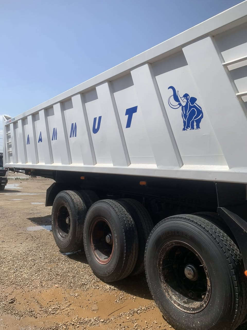 عربانة حدادية موديل ٢٠٢٠ تخم تاير جاهزة من كل شي تاير كهرباء ونج كلة فول دنكيرين مجموعة الماني ١٦ وثالث معلك السعر ١٩٠ العنوان بغداد السياحي


**إذا كنت صاحب هذا الإعلان وتريد حذفه لأي سبب، رجاءا أرسل رسالة إلى الدعم الفني**