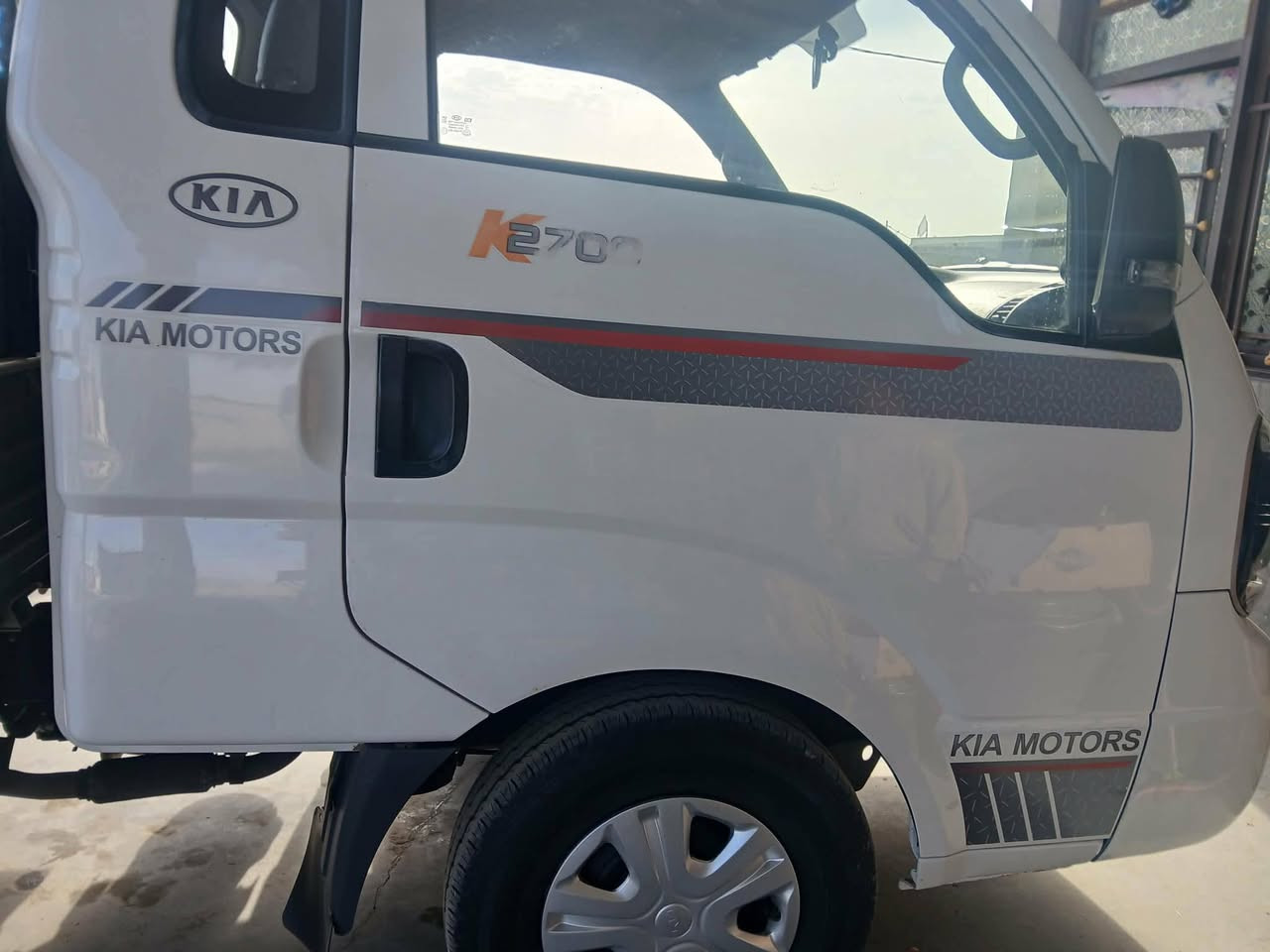 سلام عليكم كيه موديل 21 موضفات 22 سياره 
مكفوله كفاله عامه من محرك شاصي من كشر
سياره كارتون يعني شرط سانور قبل لا تصعد 
مكان سياره واسط الصويره رقم الاستفسار السعر 135 ؟***********
