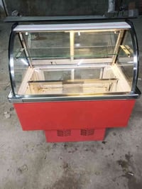 عارضة مقبلات قياس متر السلام عليكم من رخصة الادمن عارضه مقبلات 10 بلان...