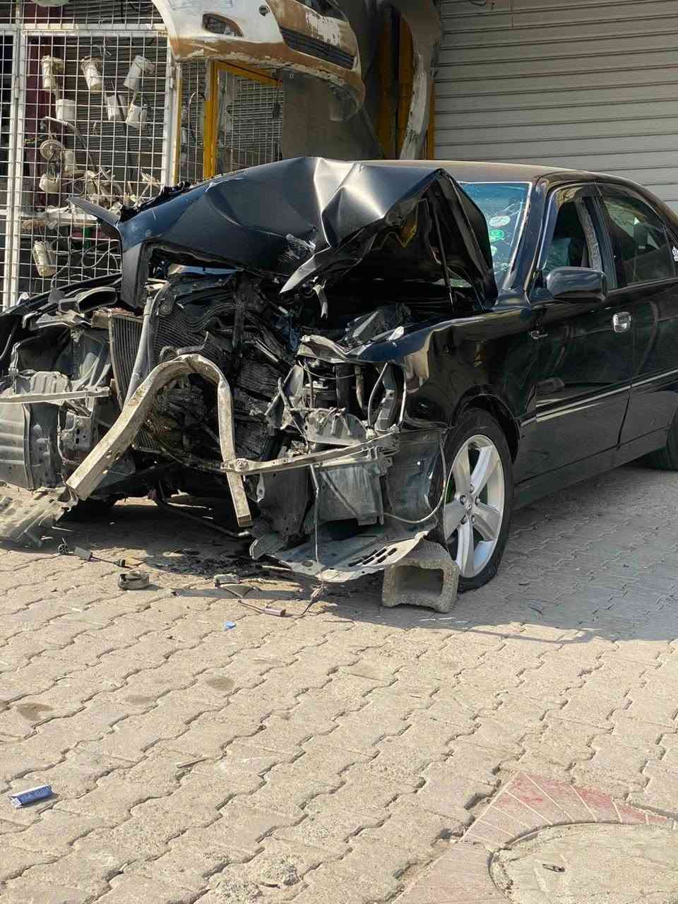 مەلیـــــکـــە
٢٠٠٢ مووووووسسس
کۆد کراوە 
دیڤۆڕی بچووک  
سۆنەر دانراوە 
٢٢ گەڵاو مەجالێکی برایانە 
***********
