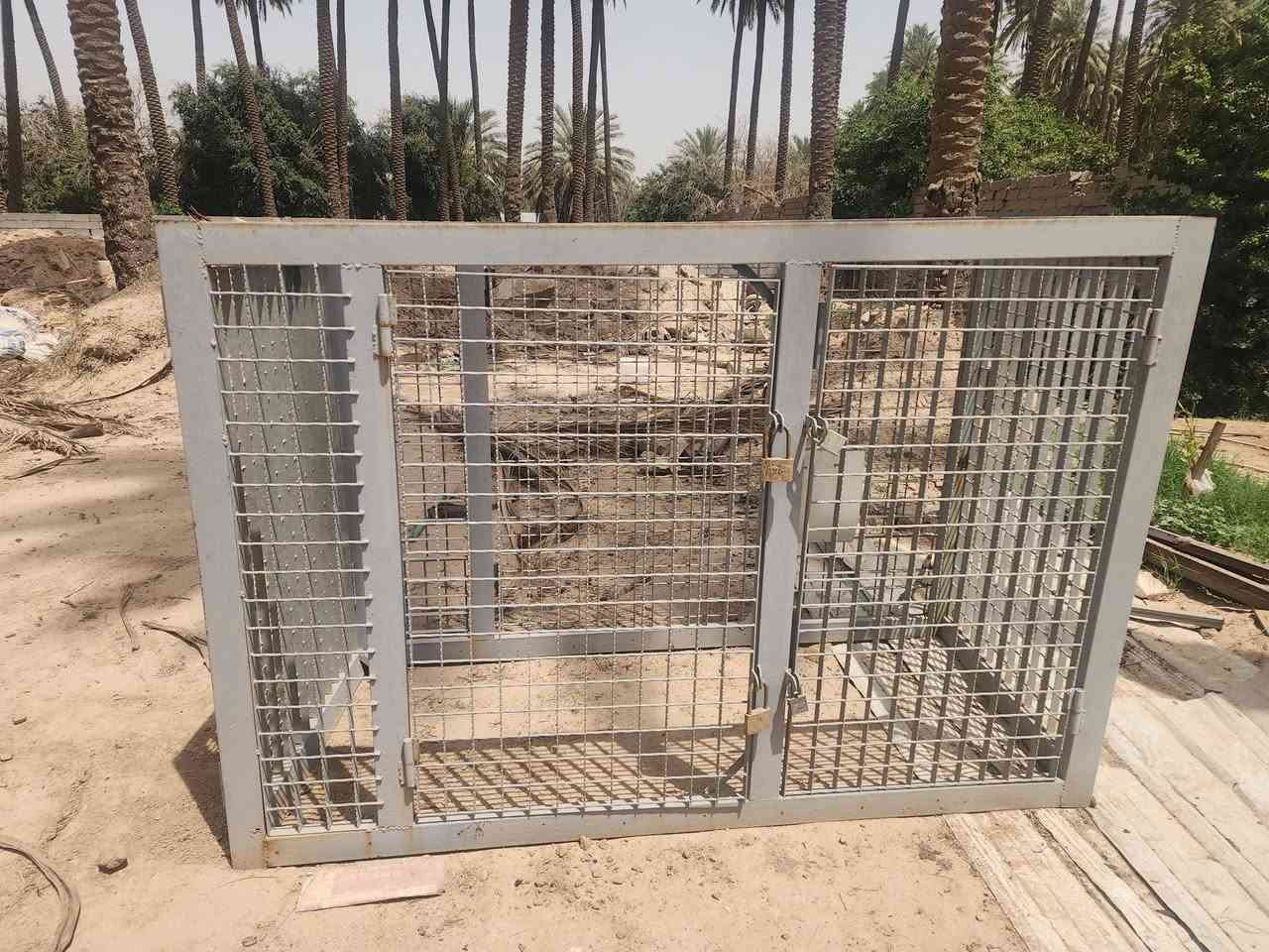 قفاص حديد بي ٣ بيبان طول ٢ متر والعرض ١ مكان بغداد رقم ***********
مكطول٢٠.١٠
