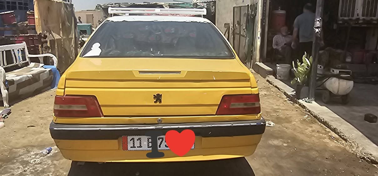 بيجو GLX موديل 2012 
رقم بغداد انكليزي باسمي 
مصفرة هيئة وغرامات 
حدادية نضيفه كلش 
كير فرنسي+ محرك فرنسي جدد كلش 
السعر : 22 $ 
مكاني جسر ديالئ الجديد 
هاتف *********** 
ملاحظة : التحويل مباشرة ماابيع اذا مو عقد مروري
