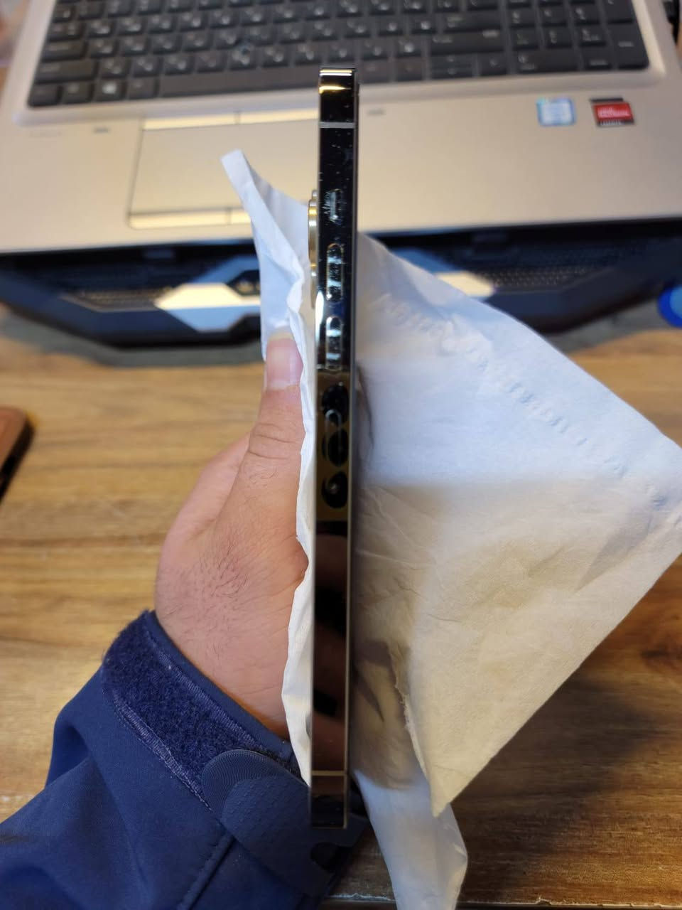 سلام عليكم حلويات شويه  ايفون 13 برو ماكس شرط ل فحص مابي اي شي الذاكره 256 ما شاءالله فوال البطاريه 82  شحن قتصادي فوال المعرف لا يعرف  السعر 725 بي مجال حك جيتك دلل  الموصل القوسيات  رقمي *********** بي واتساب
