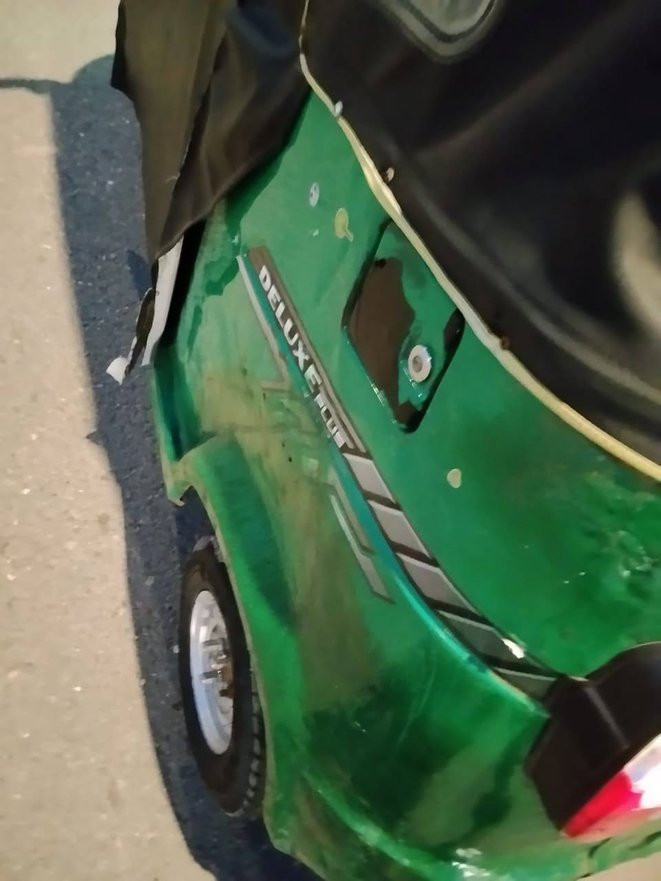 سلاعليكم تكتك للبيع رقم وسنويه تي في اس 21 طابه بال 22 التكتك ابيعكم حديد اوقف بس بالاصوليات مكاني الجزيره شارع خطوه زين العابدين السعر(5 وبيها مجال) الاتصال بس واتساب )***********
