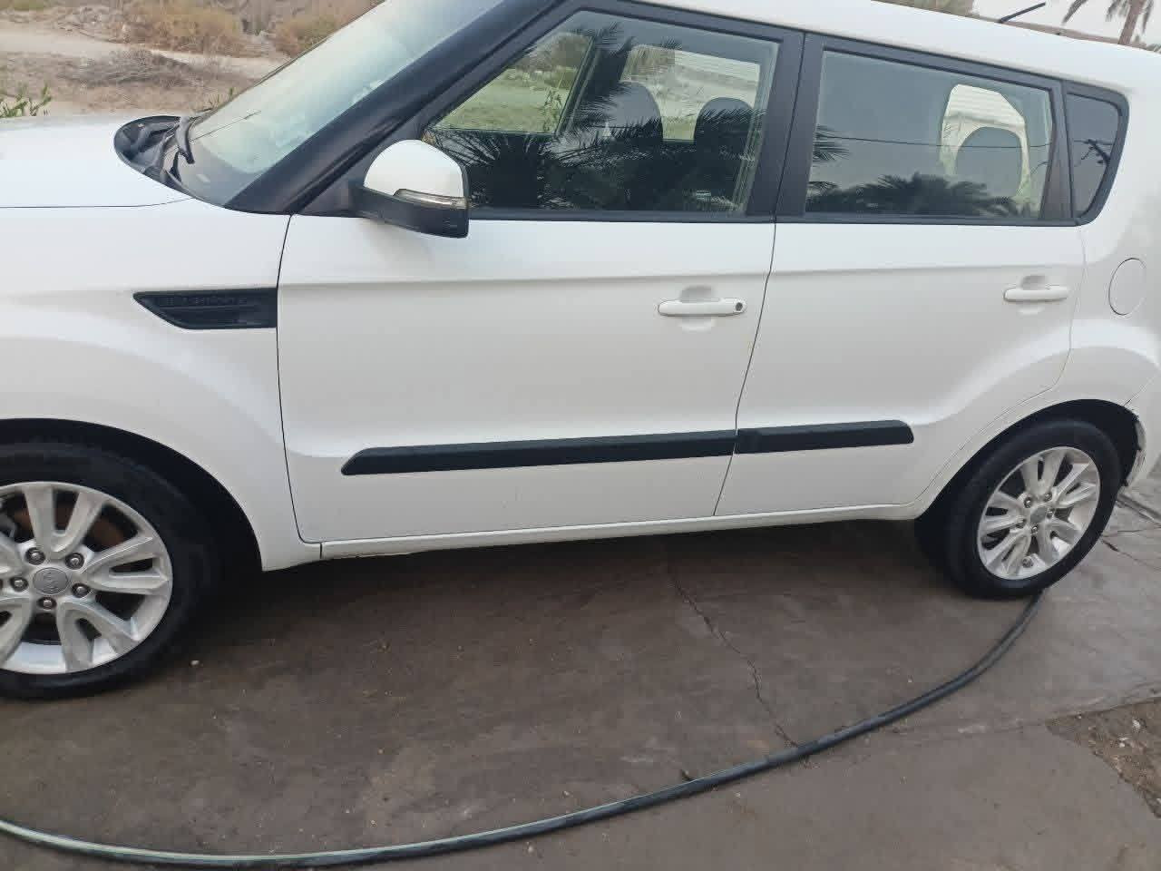 سلام عليكم
سياره صول 
موديل 2013
محرك 2000دوش
مكفوله من التبديل ماعده بارد بلجاملغ الصدر الامامي 
ماشيه 90ميل
مكاني
بابل الهاشميه
للاستفسار
***********
مكلف بنشر
