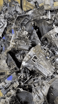 كير جي ثري كير عادي حاوية ضمان 
السعر ٢٢٥ الف 
محلات علي الصيني بغداد الطالبية 
***********/***********
