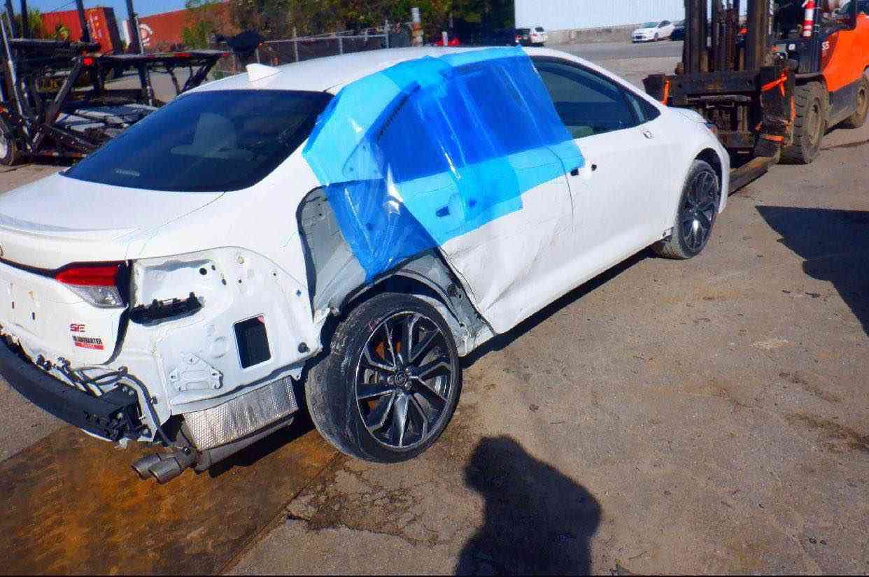 كوورلا موديل 21 ماشيه 60 الف بدون حادث فقط هذا الجاملغ فتح الحديد بدون ايرباك اب اسمي السياره جاهزه من كلشي محرك كير كفاله السعر بي مجال للشراي للأتصال ‭0770 567 9179‬. دكتور سجاد كربلاء, العراق
