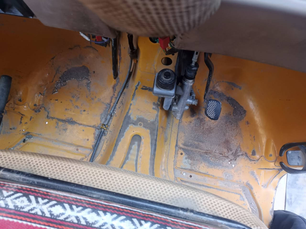 سلام عليكم تكتك البيع مديل20تكتك سنوية بسمي خير من لله بس المكينه كايمه  سعر 6500وبيه مجال مكان شعب جزار رقم***********
