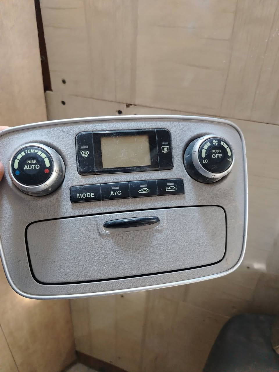 العنوان ديالى خانقين *********** يوجد توصيل
