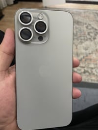 آيفون ١٥ برو ماكس • تيتانيوم • بطارية ٨٨٪