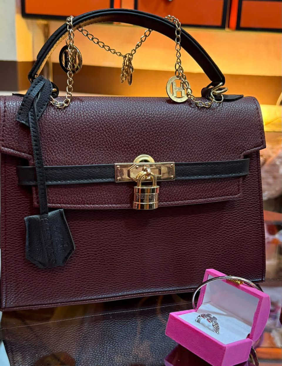 💯🇹🇷 انواع مختلفة من البراندات
للحجز والاستفسار التواصل عبر الواتس اب 👇 
٠٩٥١٩١٦٩٣٨


**إذا كنت صاحب هذا الإعلان وتريد حذفه لأي سبب، رجاءا أرسل رسالة إلى الدعم الفني**