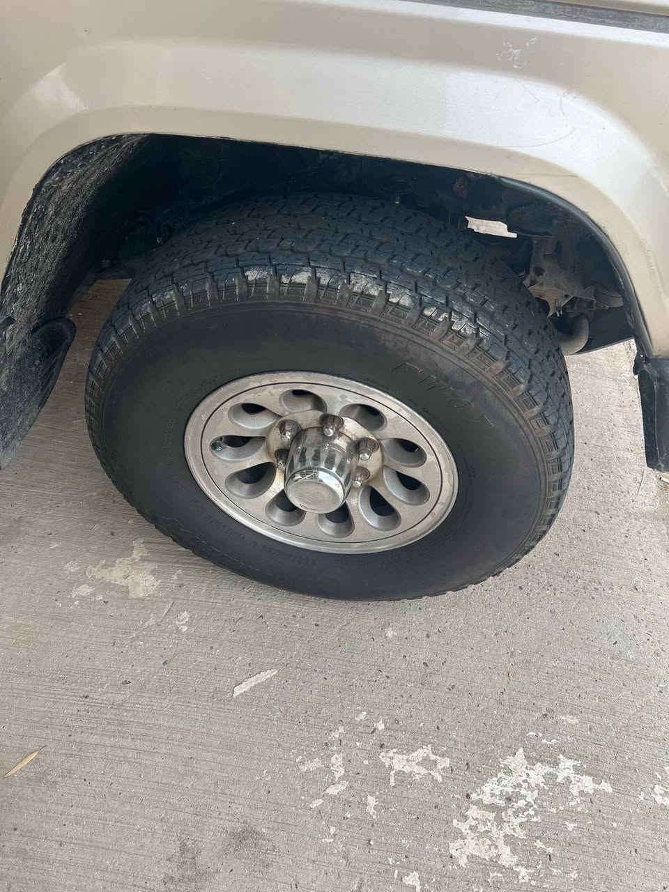 السلام عليكم مستيبوشي كالوبر ياباني موديل ٩١ السياره بلاديه كفاله عامه من الضربه ولصبغ من الدعاميه لدعامبه غرفه مثل مواضح كددامكم تدفئه تبريد شغال
محرك وكير بطه ٦ سلندر  ٣٠٠٠  تالاف مجول مو ديلكو خير من الله السياره مال جناي وبأسمي رقم بغداد انكليزي هزه جديد تحويل ثاني يوم مكاني بغداد السعر 60وبيها مجال ***********
