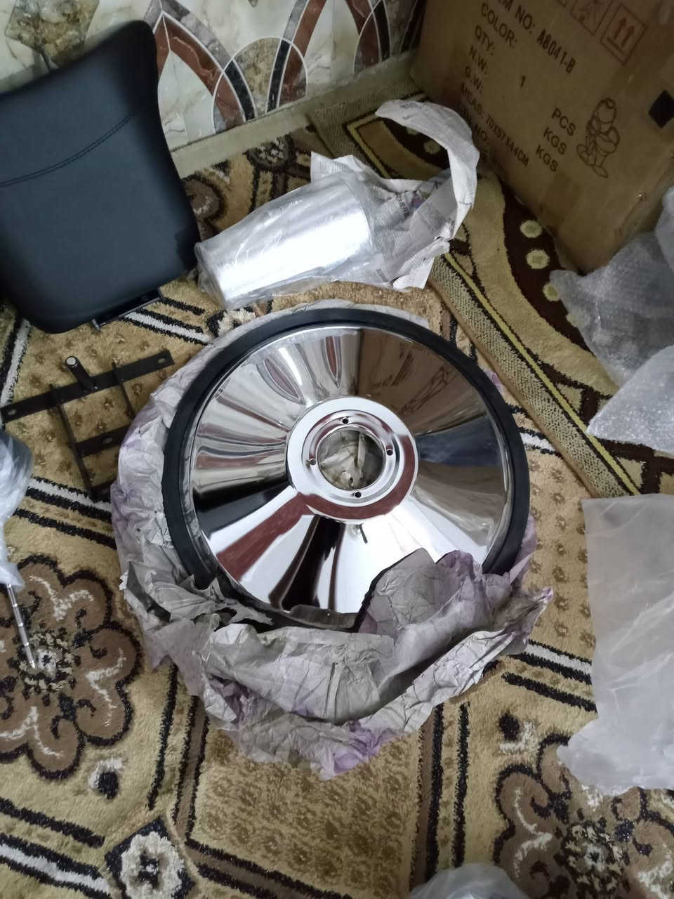 كرسي حلاقه جديد ما مسعمل ابد
لحجم وسط وسعر 252. ***********
