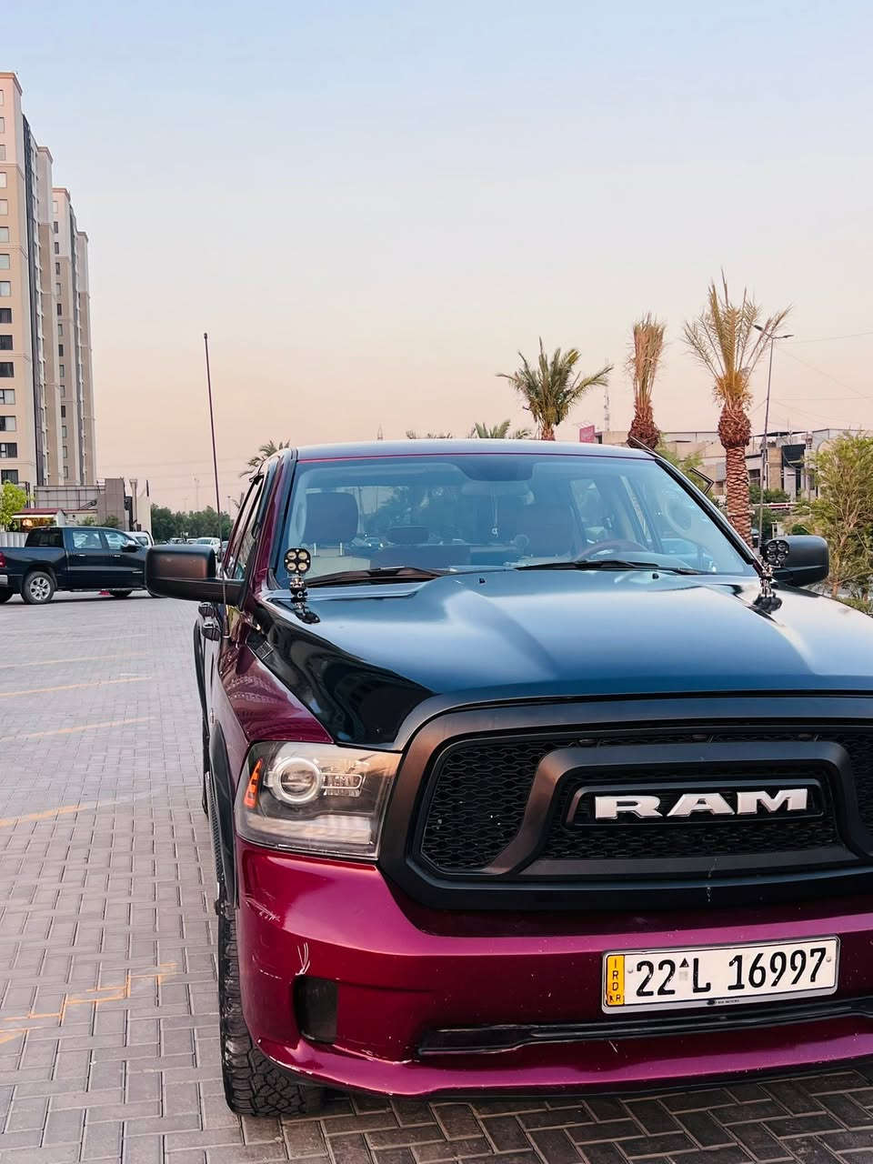 السلام عليكم 
رام كلاسك  موديل ٢٠١٧
رقم أربيل باب طويل بدي قصير 
سياره باسمي حادثها جاملغ وبنيد 
السياره ٨سلندر ٥٧٠٠
للبيع او مراوس
مكاني حي الجهاد 
***********
