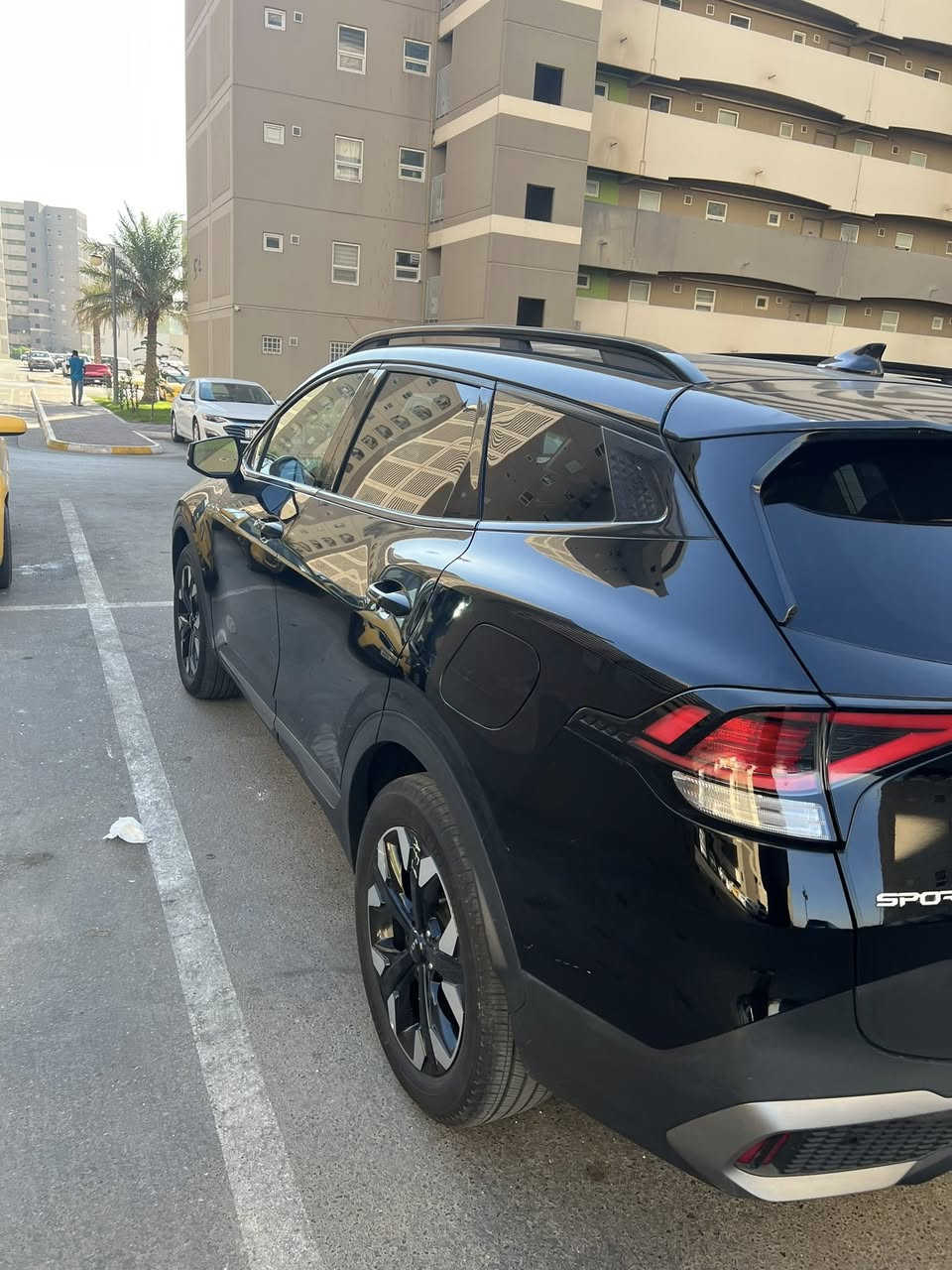 السلام عليكم 
للبيع او المراوس
كيا سبورت 2023 x-line
السيارة فول 
بانوراما
-بصمة وتشغيل عن بعد 
-ترحيب عند الاقتراب
-اوتو هولد 
-هند بريك بصمة
-صندوق كهرباء
-رادارات
-توقف ذاتي 
-نقاط عمياء
-وباقي المواصفات المعروفة
السيارة جديدة كلش ماشيه10000فقط
حادثهة جاملغ وبنيد فقط 
السيارة جديدة بمعنى الكلمة 
رقم بغداد تحويل ثاني يوم 
***********
