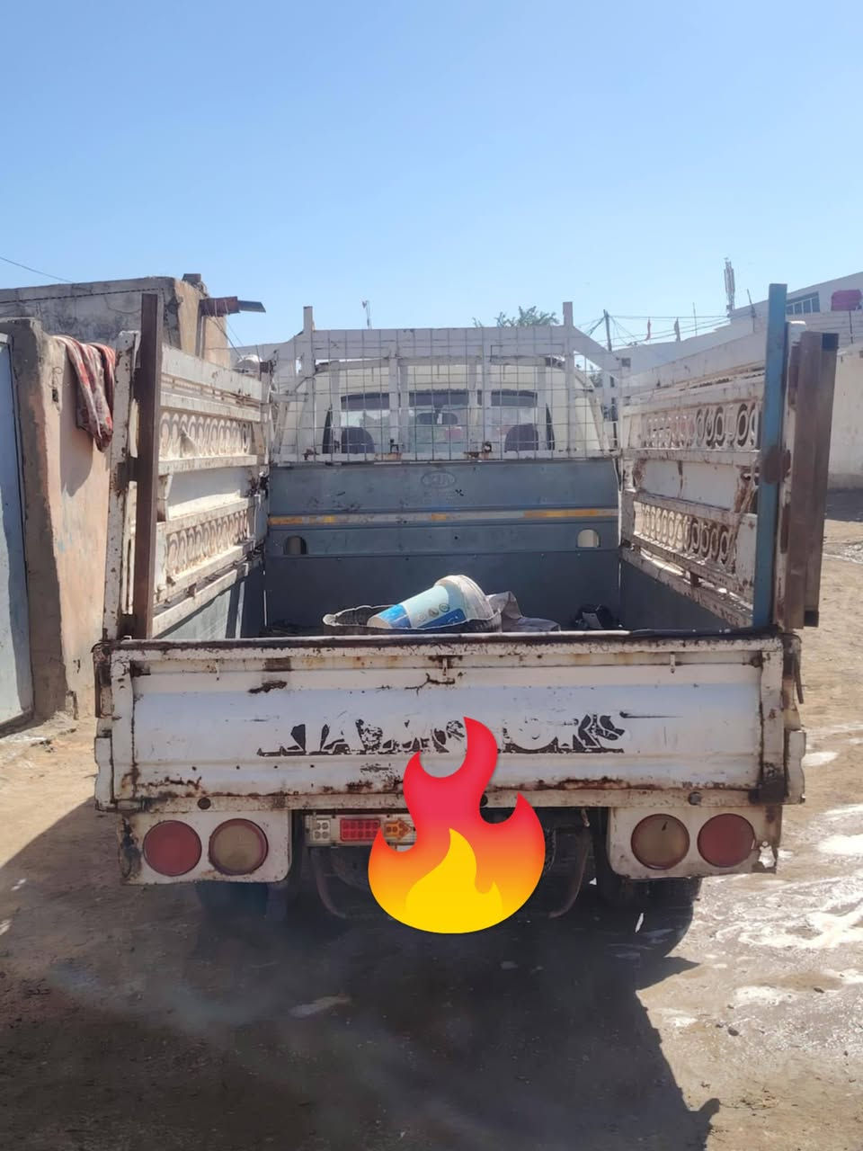 سلام عليكم كيا حمل البيع رقم بصره موديل 2011بسمي مشروع وطني مداور ثاني يوم مكان الديوانيه الحمزه الشرقي تصال على الرقم ***********
