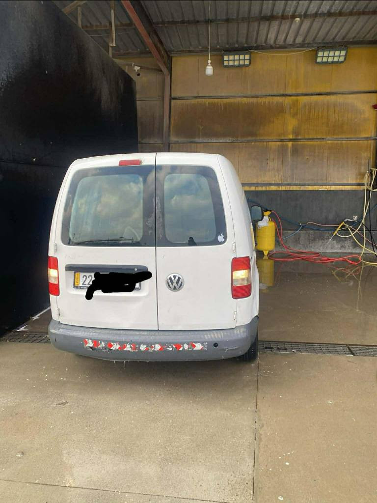 ئەم ڤانە بۆ فرۆشتنە بەناوی خۆشمانە ڕەقەموو سەنەوی نوێیە هیچ لێدانی نییە بەنزینیشە بۆ فرۆشتنە مودێڵ 2011    ـــــــــــ*********** شمشمل, السليمانية
