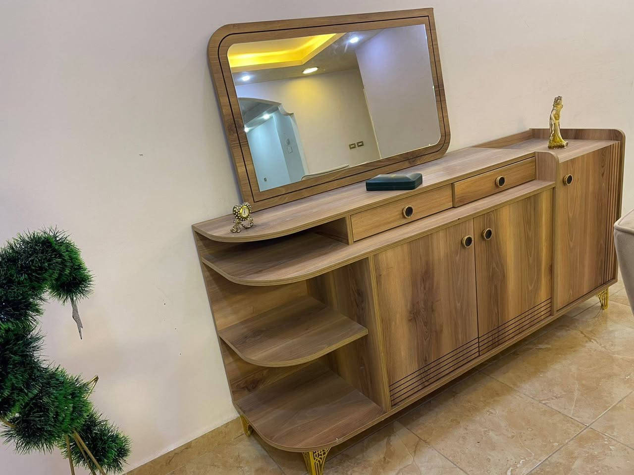 لقطة لقطة 🌻 غرفة سفرة تفصيل ( قطعتين) طاولة 6 كراسي نظام تركي استعمل بسيط اقل من شهرين
🌟 المواصفات:

🪵 من أجود أنواع الخشب

🎨 دهان جوزي أمريكي: مميز ومقاوم للخدوش، بحالة الجديد تمامًا.
✨ الحالة: بحالة الجديد دون أي خدوش أو نقر.
💰 السعر: مغرررري جدًا.
⚠️ ملاحظة: تباع كاملة، وليس بالتجزئة.
🤝 التواصل للجادين فقط.480د
قابل للتفاوض 
تفاصيل وطلب على واتسااب او اتصال 
رقم الواتساب 0786722273
رقم اتصال 0780990476
لقطة لقطة 🌻 غرفة سفرة تفصيل ( قطعتين) طاولة 6 كراسي نظام تركي


**إذا كنت صاحب هذا الإعلان وتريد حذفه لأي سبب، رجاءا أرسل رسالة إلى الدعم الفني**