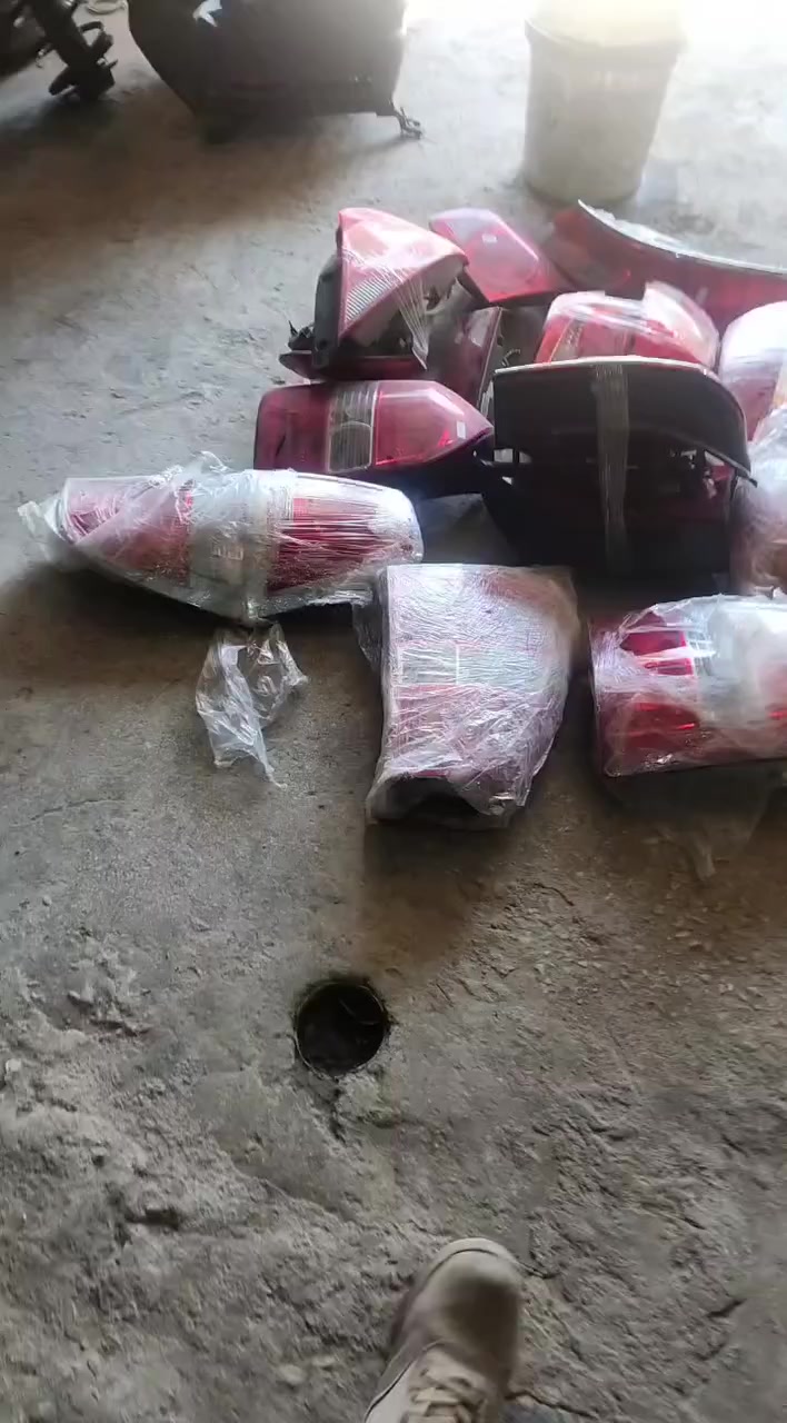 السلام عليكم ورحمة الله وبركاته شركة الغريب لتجاره قطع السيارات الكوريه بيع جملاة ومفرد  كافت الصعوبات السيارت والضويا.  وحملات لنوار .طبونات. كافت قطع سيارت الكورية.بسعر الجملاة.   .....التوصل ع الرقم وتس او نتصال. ابوخطاب 0991104273.......ابو باسل 0932688340


**إذا كنت صاحب هذا الإعلان وتريد حذفه لأي سبب، رجاءا أرسل رسالة إلى الدعم الفني**