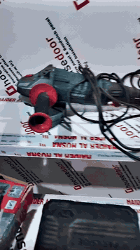 ⚡️ معدات كهربائية وآلات أوروبية أصلية ⚡️
 كوسره حجم كبير بارك سايد 
🔹 المتوفر عدنه:
معدات كهربائية منزلية وصناعية
آلات أوروبية أصلية 100%
محركات، مفاتيح، وأسلاك
أدوات شغل احترافية
✅ جودة أوروبية
✅ عمر طويل
✅ أداء قوي
✅ أسعار تنافس السوق
📍 متوفر حالياً
📩 ***********
شغل أوروبي… تعتمد عليه من أول يوم 💪⚡️#عدد_كهربائية
