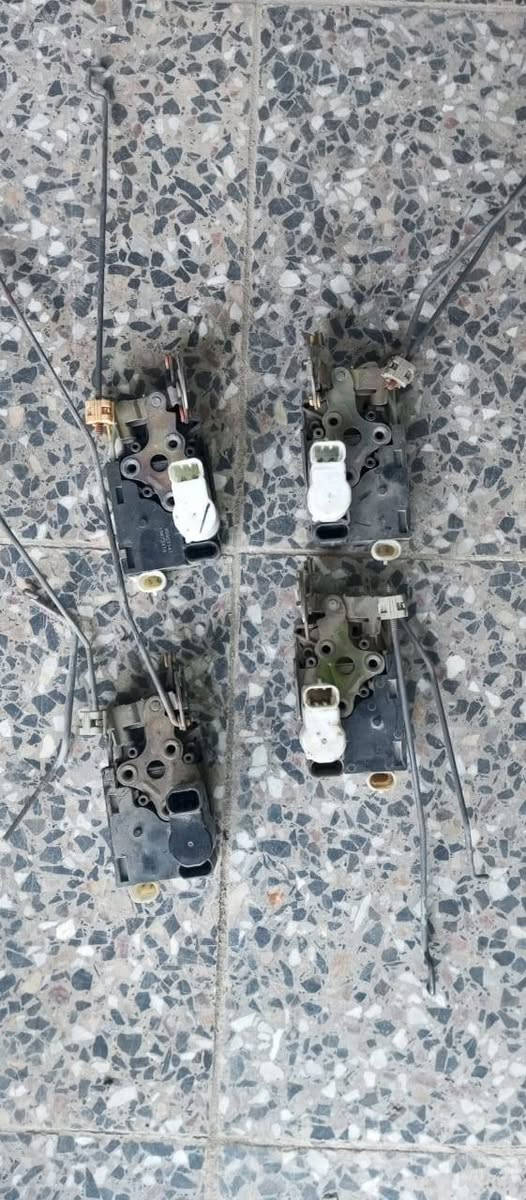 السلام عليكم مجمع الشمري يتوفر قطع غيار تاهو جسم يوكن رقمي ***********
