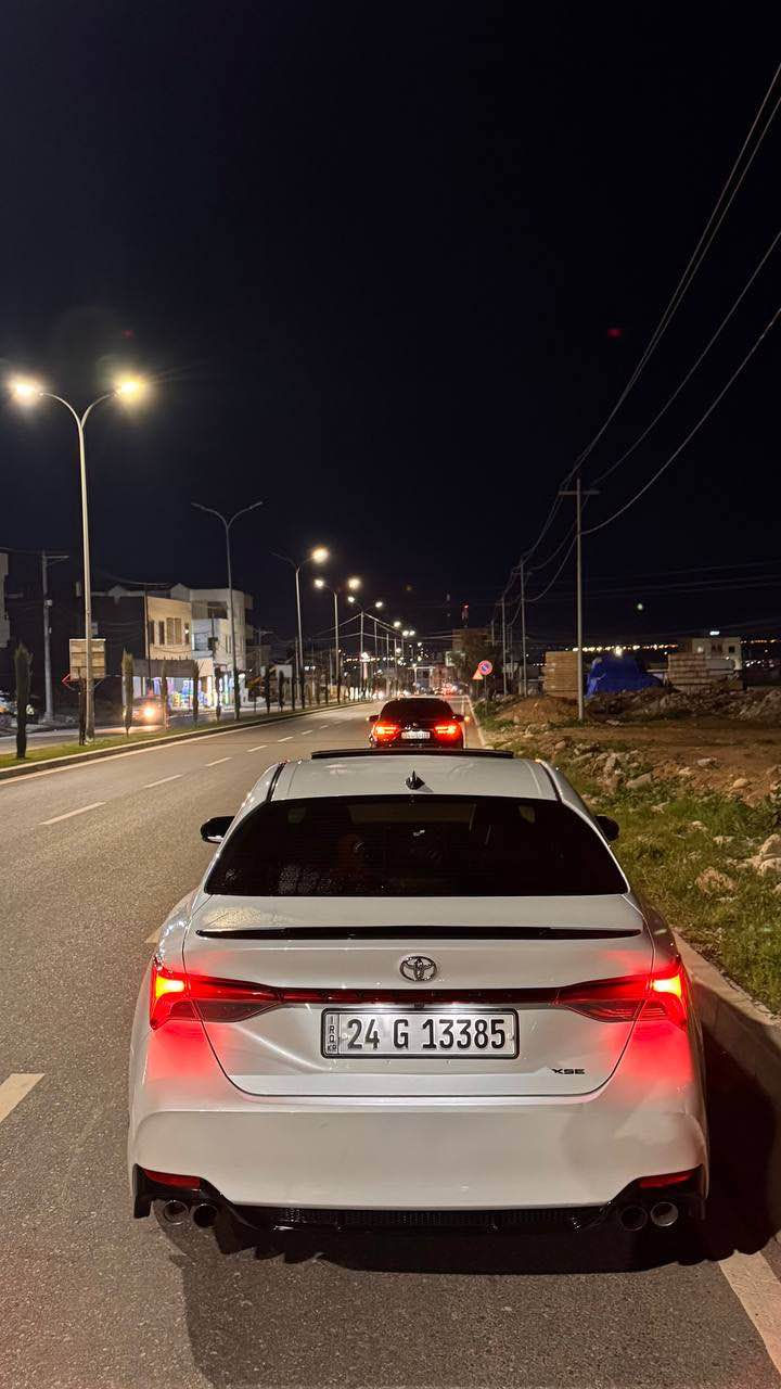 Toyota avalon 
XSE 
2019 
No paint بدون سبخ 
كلين تايتل 
٢ سويج شريكه 
سلايت 
سماعات JBL
كشن تدفيه
شحن وارليس 
بدون دعم 
سعر ٢٧٧ ورقه 
*********** زاخو, دهوك
