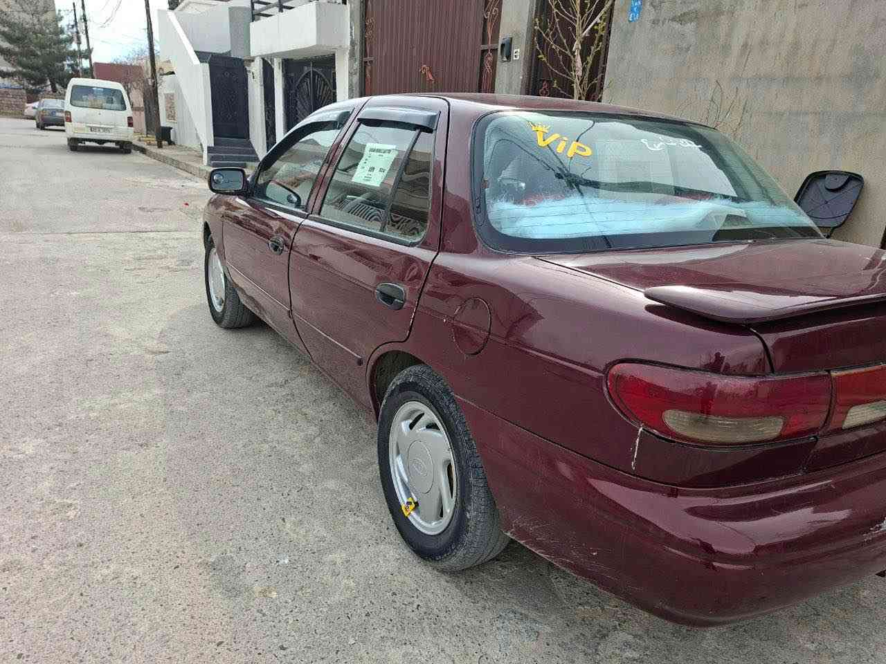 سه ره تا به ناوي خوا
بؤ فرؤشتن 
كيا سيڤيا
ئارم پلاستيك سلئماني
٨وبه خ
بئ ده عم بئ لئدران 
بئ خايس 
هه موو گياني به شه رت له سه ر بيلادي
ته بريد ساردوو گه رم به شه رت
سعري ٣٢معامه له يه كي كه م
هي من نيه تيل بؤ خاوه ني بكه 
*********** Singapore
