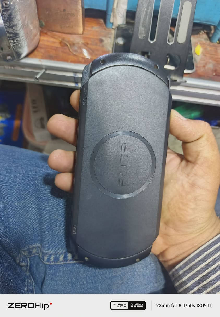 Psp street
جهاز لون اسود نظافة 70%
مهكر بي العاب 
بس جام في شوية شخت باقي بشرط
بدون شاحنة سعر 75 
توصیل موجود


**إذا كنت صاحب هذا الإعلان وتريد حذفه لأي سبب، رجاءا أرسل رسالة إلى الدعم الفني**