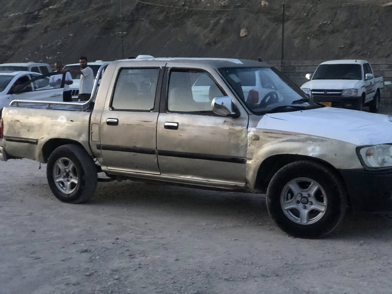 ئەدمیرال مۆدیل ٢٠٠٦ بەخ مەنەفیس فسفۆرئ ئەسلی گیر مەکینە اکسل دارو بەردی بەشەرت ١دینار مەسرەفی تیدانیە توندو تۆلە بەشەرتئ تورا و فیتەر بۆ حەیبی مەگەریو مەپرسە چوارتای نوی داخیلی لۆک مالی دۆستە نرخی خوار هەموو بازار نرخی ٢٣ وەرەقەو مەجال ژمارەی خاوەن: ***********.  ***********
