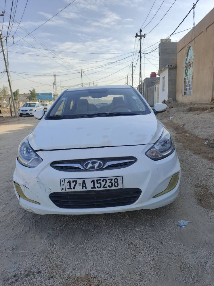 اكسنت خليجي مديل ٢٠١٣ مضلع لون أبيض بسمي رقم دولي بس جاملغ بيهه وشغلات بصيطه معروضهه للبيع أوامراوس رقمي *********** النجف, العراق
