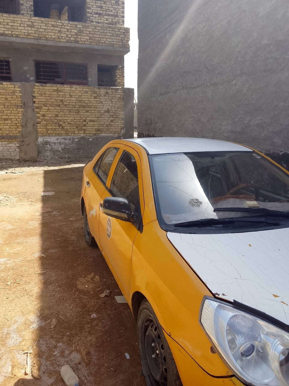 بيع جيلي ام كي
جيلي ام كي بغداد 2012 سيارة ابلادية مكينة بيها تنقيص شي قليل كير جديد صينة وعينة جدد حدادية امامية نص عمر تخم تاير ويل حديد كهربائيات كلها شغالة بيها طخة بقبق الجنطة والباقي مكفول باتري جديد سيارة باسمي مشروع وطني سنوية 27 السعر 28 مكان السيارة حلة .الاتصال على الرقم ***********
