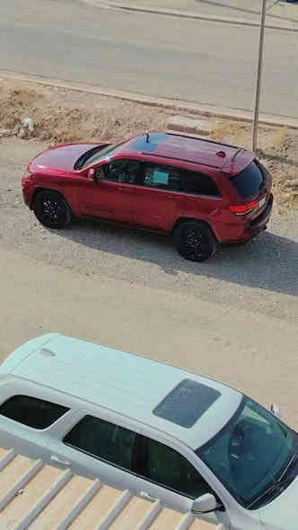 سلام عليكم جيب لاريدو موديل 22 فول مواصفات رقم بعداد حادث حرق بجم السعر 220 رحمه لوالديكم بس الشراي يخابرني ***********
