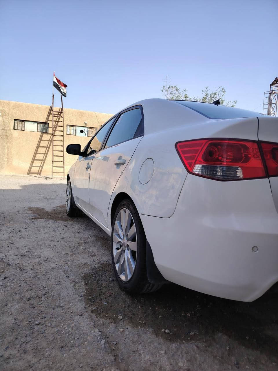 سلام وعليكم من رخصت الادمن
.للبيع
سيارة: سيراتو 
موديل:2012
رقم:اربيلي انكليزي
سنويتها لل2030
سونارها مرفق بل منشور ملاحظة محركهه فقط مبدل دهن الاكسل يقره بل سونار مفتوح 
سعرها 82بي مجال حك الجيه 
مكانه: سماوه 
أي ستفسار خاص او
رقم:***********
