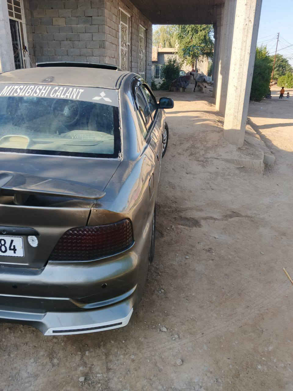 ميتسبوشي كلنت موديل 2000 محرك وكير عادي  ابلادي مكفولات تخم تاير جديد صدر جديد شاشه كامره خلفيه تشغيل بصمه رقم بغداد انكليزي لل 27 
سعره 43وبي مجال
مكانه بغداد المحمودية
*********** 
***********
