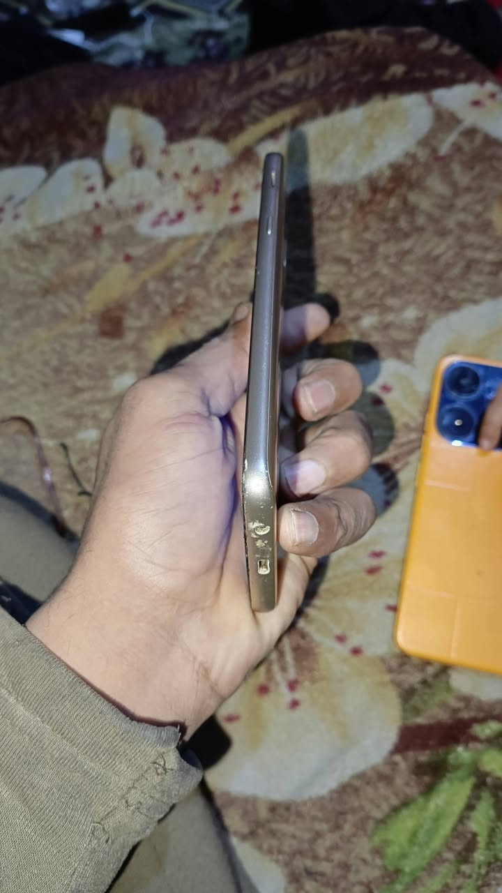 السلام عليكم الاجهزه اثنين للبيع الواحد 50,000.... ***********
