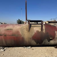 تانكيت للبيع عدد ٢ واحد ٥ الاف والثاني ٨ الاف ٠٧٧١٠٥٧٩٤٧٥