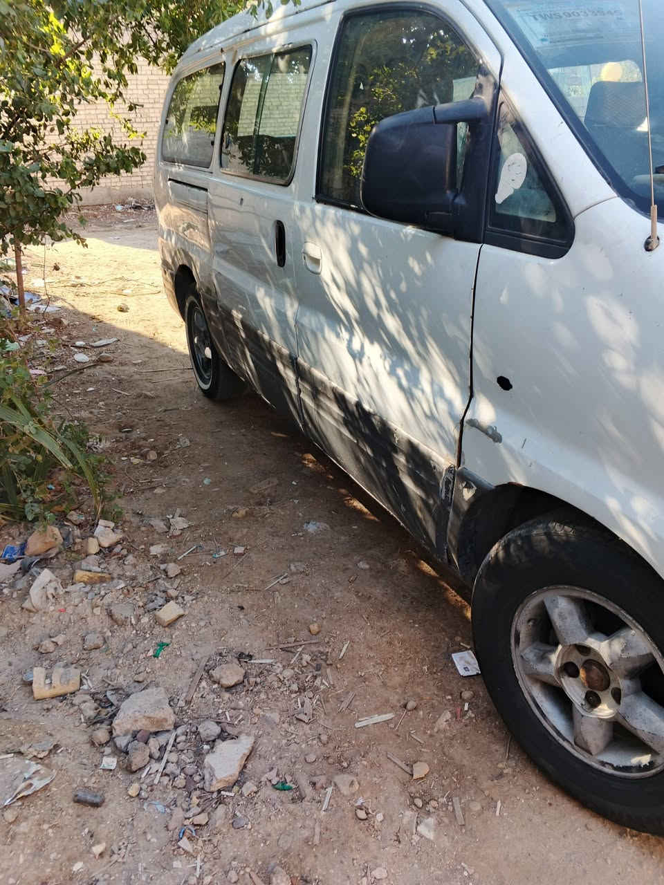 سلام عليكم ستاركس 2002رقم انكليزي مصفر هيئة و مرور      
مكينه جديد شواصي بلاد و لكشر شوفت عينك 
سعر 45وبية مجال رقم ‏‪***********‬‏ مكان بغداد الحسينية المعامل
