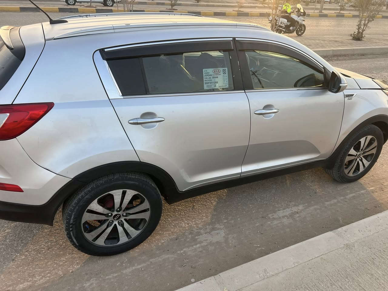 السلام عليكم سبورتج موديل 2013 كفاله من الضربه وحداديه ومكينه بسمي رقم بغداد أنكليزي سعره 125 قفل موبايل ***********
