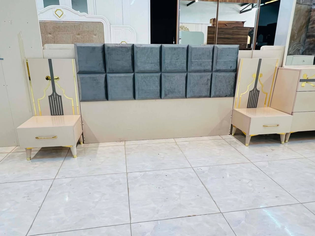 غرفه ترڪي🇹🇷  موديل حديث 
نضام ابواب  
 قطع5
نضافه 90💯

السعر /، 550
مع شد ونقل 🚚 داخل بغداد مجانآ
 باقي المحافظات بسعر مناسب


**إذا كنت صاحب هذا الإعلان وتريد حذفه لأي سبب، رجاءا أرسل رسالة إلى الدعم الفني**