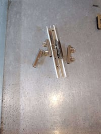 وبركاته يتوفر لدينا سكه جام متر ٣ آلاف وعجله جام قطعه ٥٠٠ دينار،، للاس...