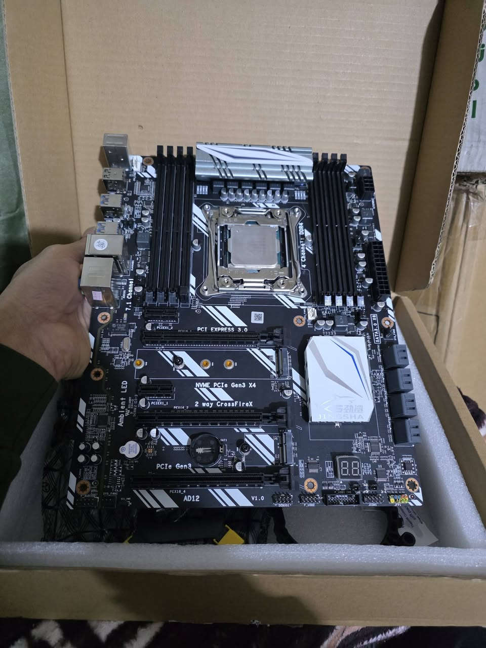 بورد + معالج   البورد كلش ضخم بي 8 سلوت رام ومعالج 2690v4   على اول تم 70 الف


**إذا كنت صاحب هذا الإعلان وتريد حذفه لأي سبب، رجاءا أرسل رسالة إلى الدعم الفني**