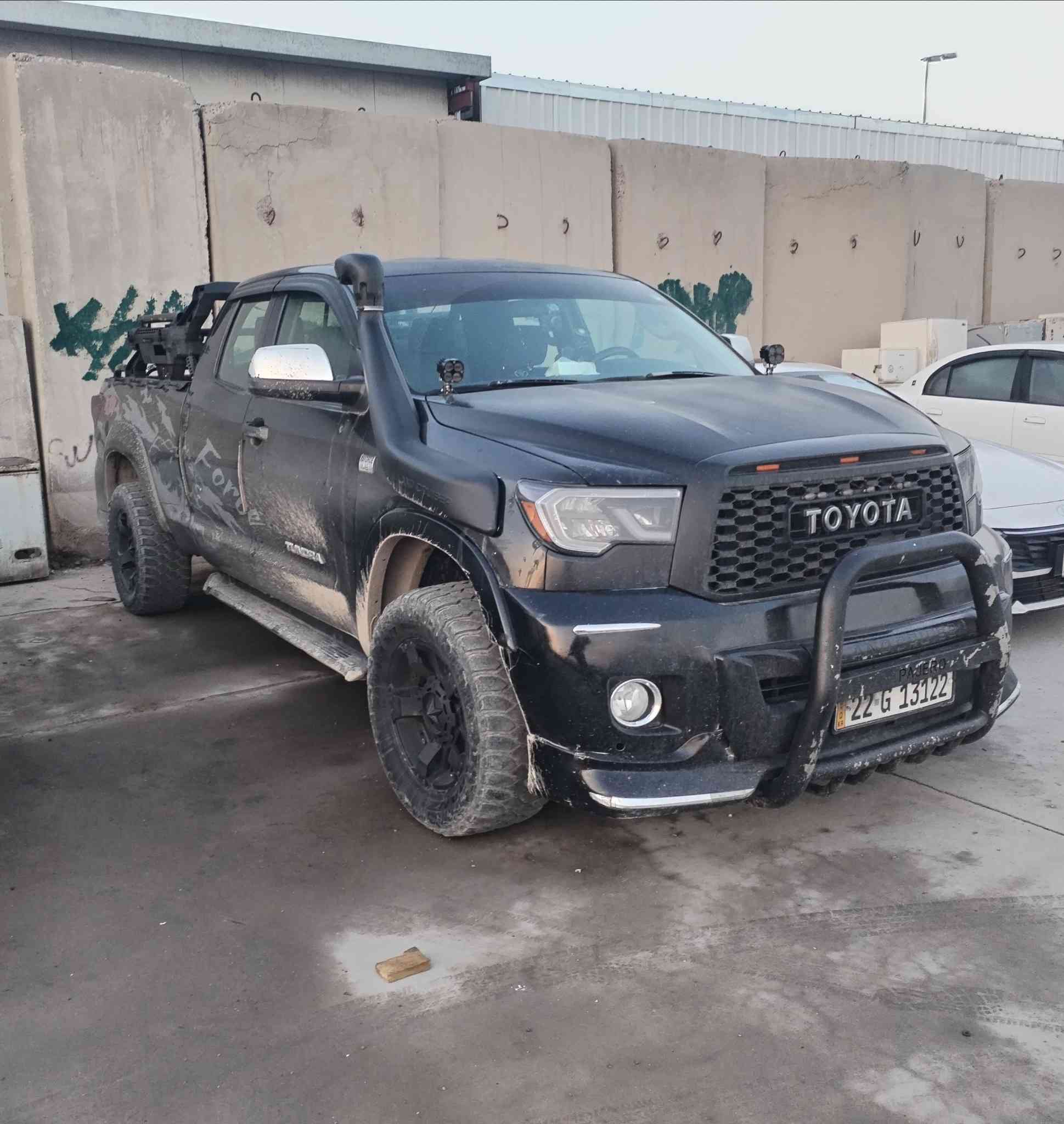 تندرا ٢٠١٠ للبيع السعر ١٨٠ وبيهة مجال 
مكاني بغداد
للاتصال ***********
