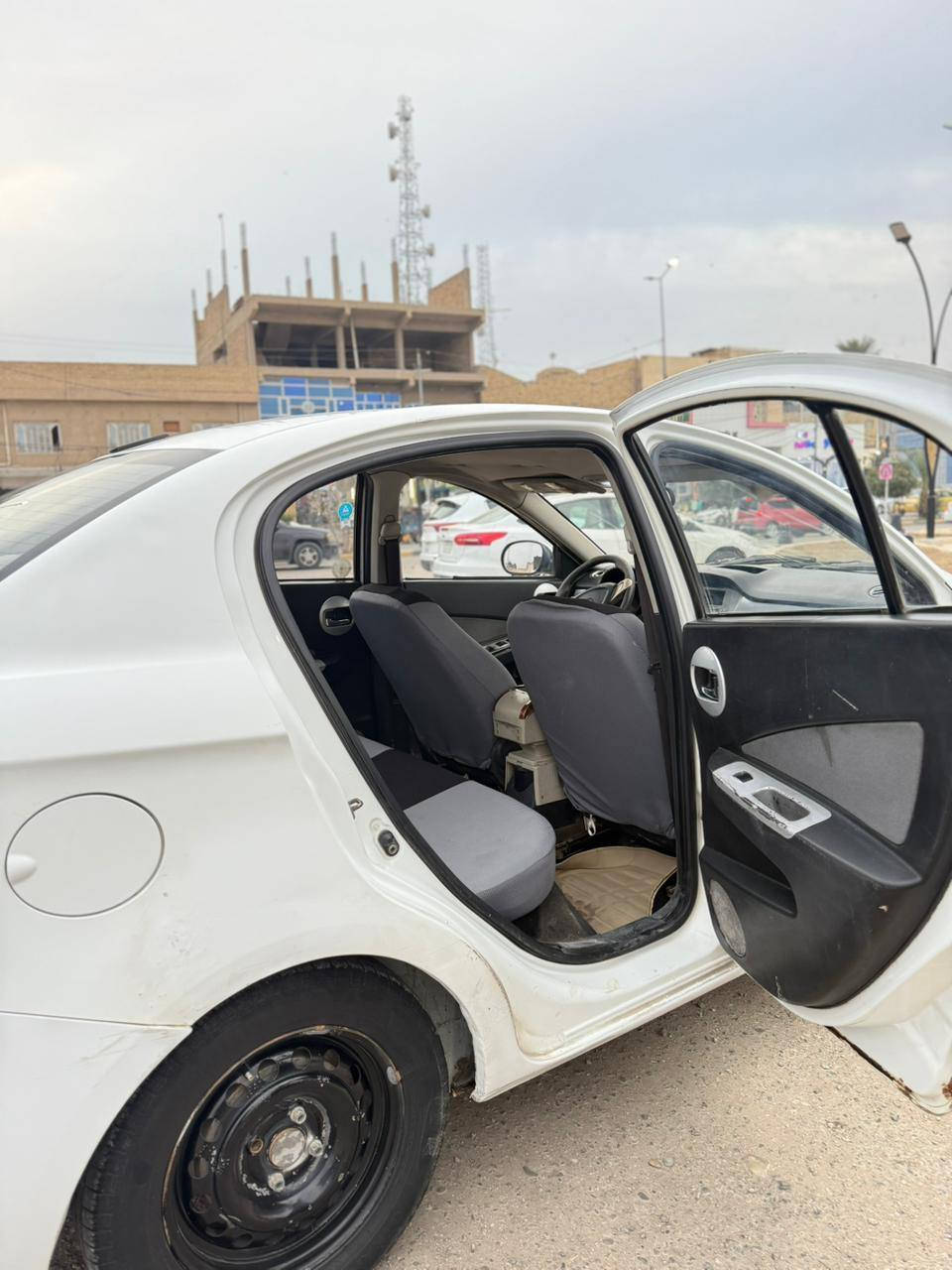 السلام عليكم فاو اولي موديل 2015 كفاله ضربه وتبديل ومكينه وكير بيها طخه جاملغ امامي جهه العبري وتعمير هلال واحد خلفي والباقي كفاله حداديه تخم تاير جديد تحويل سنوية لل30 هزه جديده بس رقم يتبدل إنكليزي السيارة جاهزه تدفئه تبريد السياره احلى من الصور مكانها واسط مركز مدينه *********** بي واتساب
