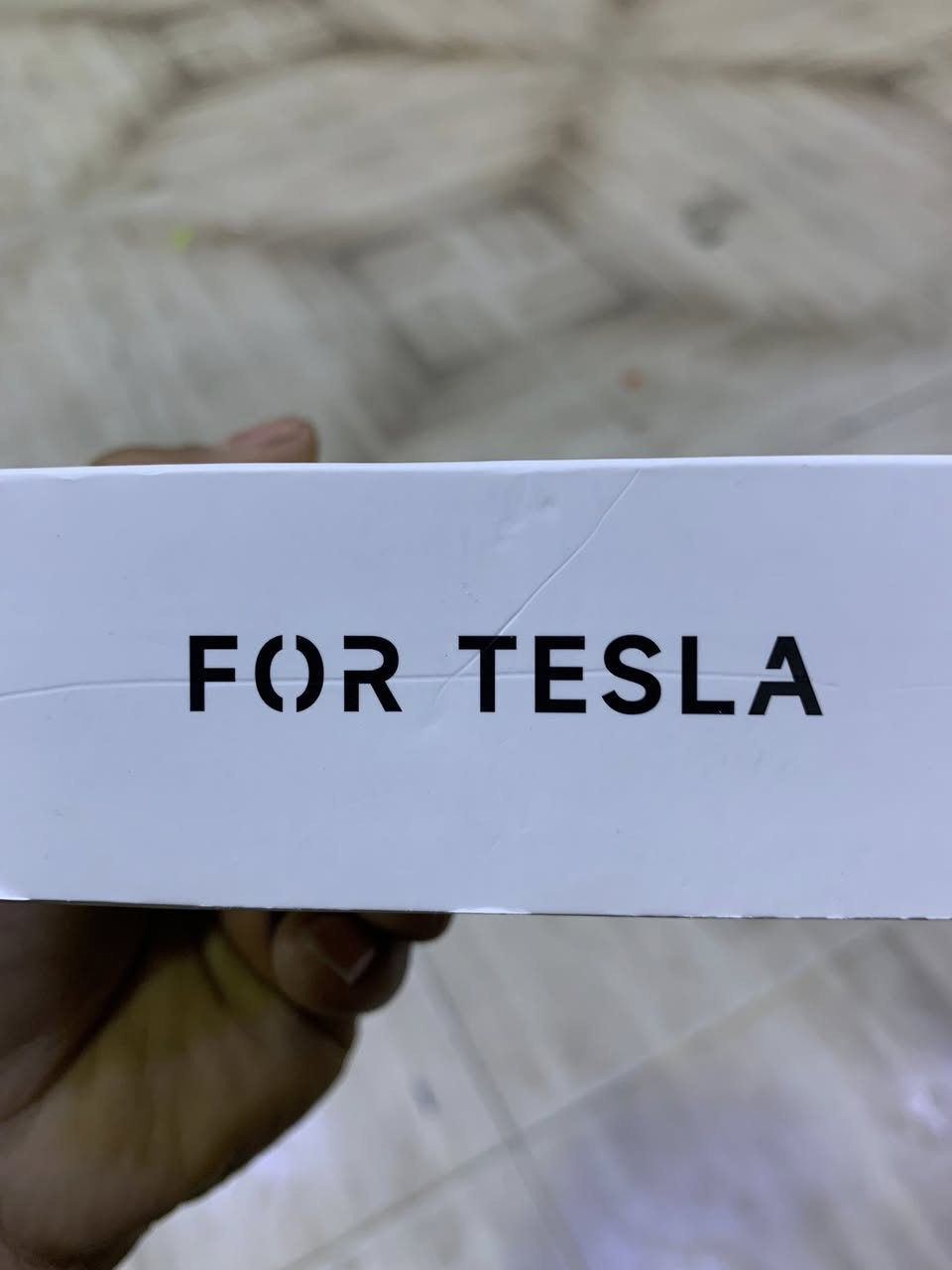 كاربلي تيسلا قيم وخذ ما اعرف بيها
***********
