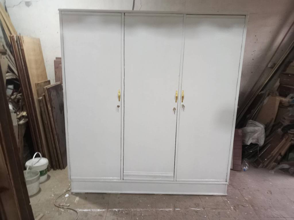 كنتور ٣ باب مستعمل ابيض الداخل عادي  الرجل  بلاستك  الظهر معاكس عادي  السعر  190 وبي مجال العنوان بغداد الكرخ تقاطع درويش البياع شارع البداله الانتصارسوق اميمه فرع مجمع الرازي ع اليمنه منتصف شارع ع اليسرى خلف مي اور
***********
*********** بغداد, العراق
