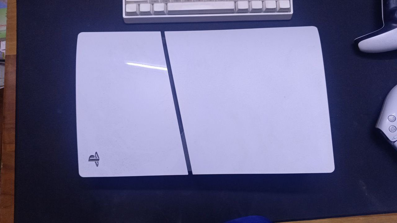 بلي 5سلم
يدة أضافة يعني ٢
وقرص بيس ٢٠١٨
وقرص لعبه سيارات ذا كرو موتر 
كامل ملحقات كارتونه وغراضه


**إذا كنت صاحب هذا الإعلان وتريد حذفه لأي سبب، رجاءا أرسل رسالة إلى الدعم الفني**