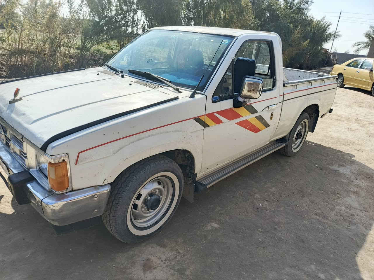 نيسان للبيع موديل 88 باسمي تحويل مباشر سنويه لل 30 مقفوله جير ومحرك تخم تاير السعر 42 وبيها مجال العنوان كربلاء اتصال على الرقم ***********
